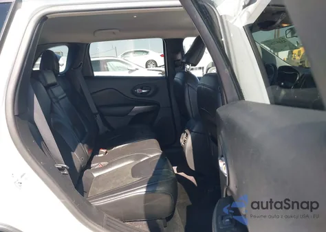 2019 Jeep Cherokee Latitude Plus Fwd from USA, damaged, VIN 1C4PJLLB7KD240491